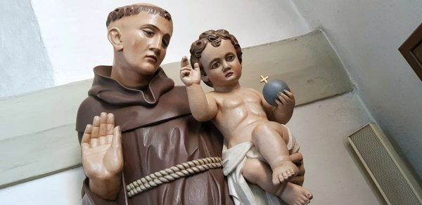 Statue des heiligen Antonius von Padua - Gedenktag ist der 13. Juni