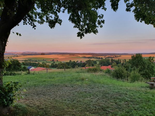 Himmelsberg - Blick auf das Warburger Land und das nordhessische Bergland